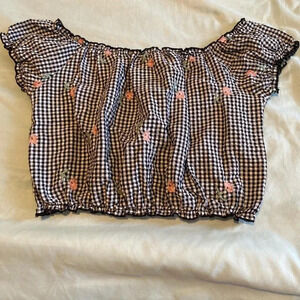 Tres bien black and white crop top gingham Large